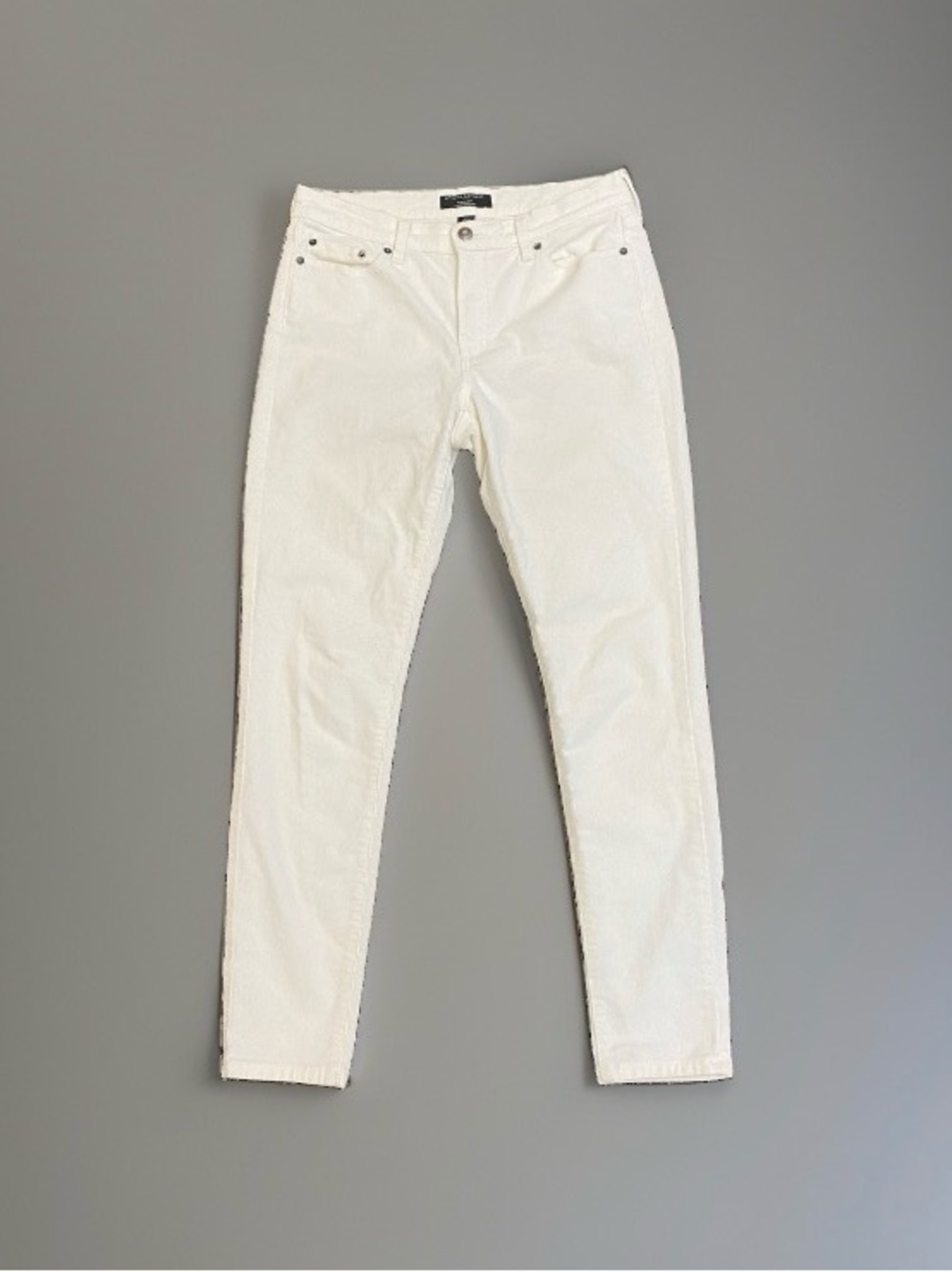Banana Republic White Skinny Corduroy Pants Smooth Cords Size 27/4 Academia